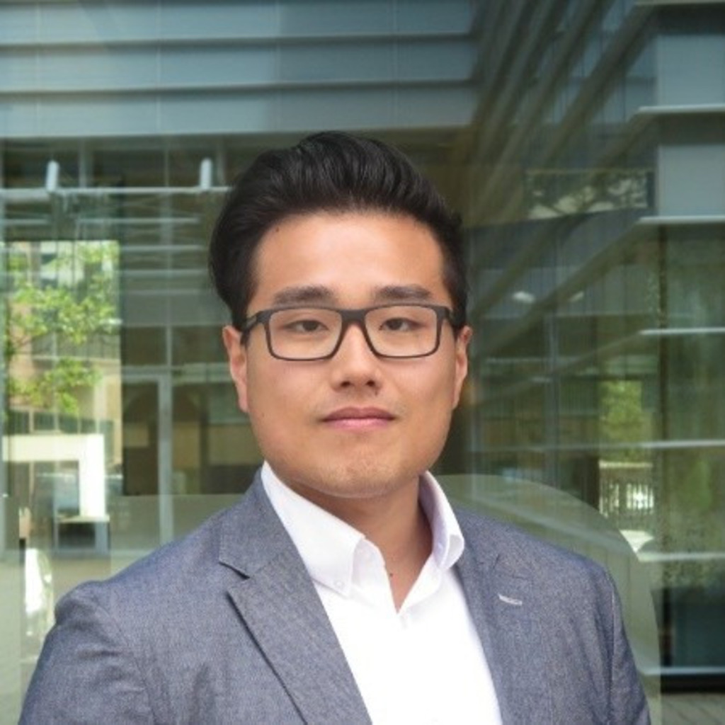 Ruofan Wang - Solutions Architect